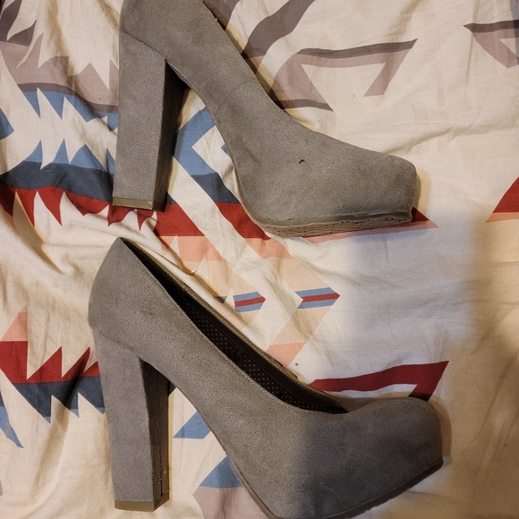 Candies grey platform heels 10 - Picture 2 of 3